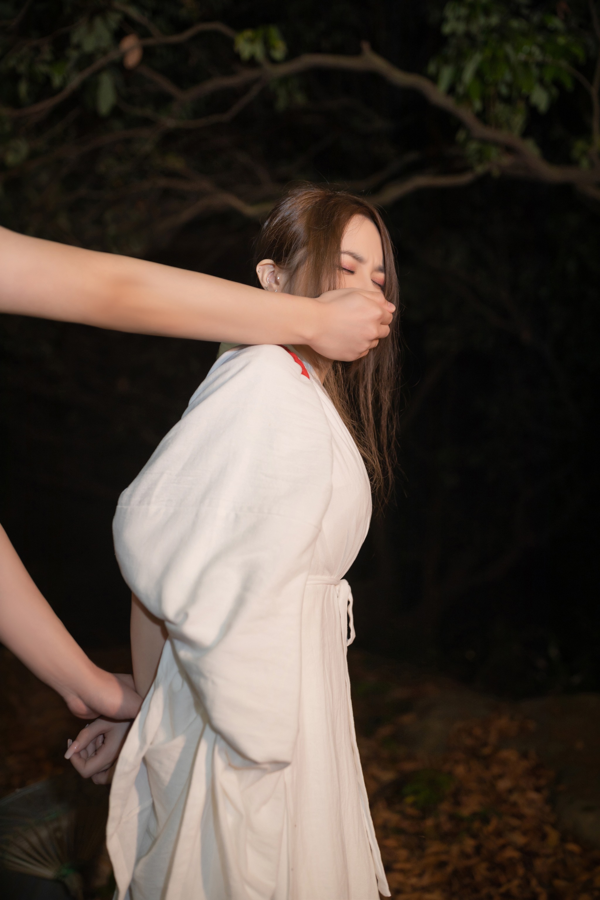 图片[1]-鱼子酱Fish – NO.135 （私拍）《小树林的故事》[40P]-XikXak